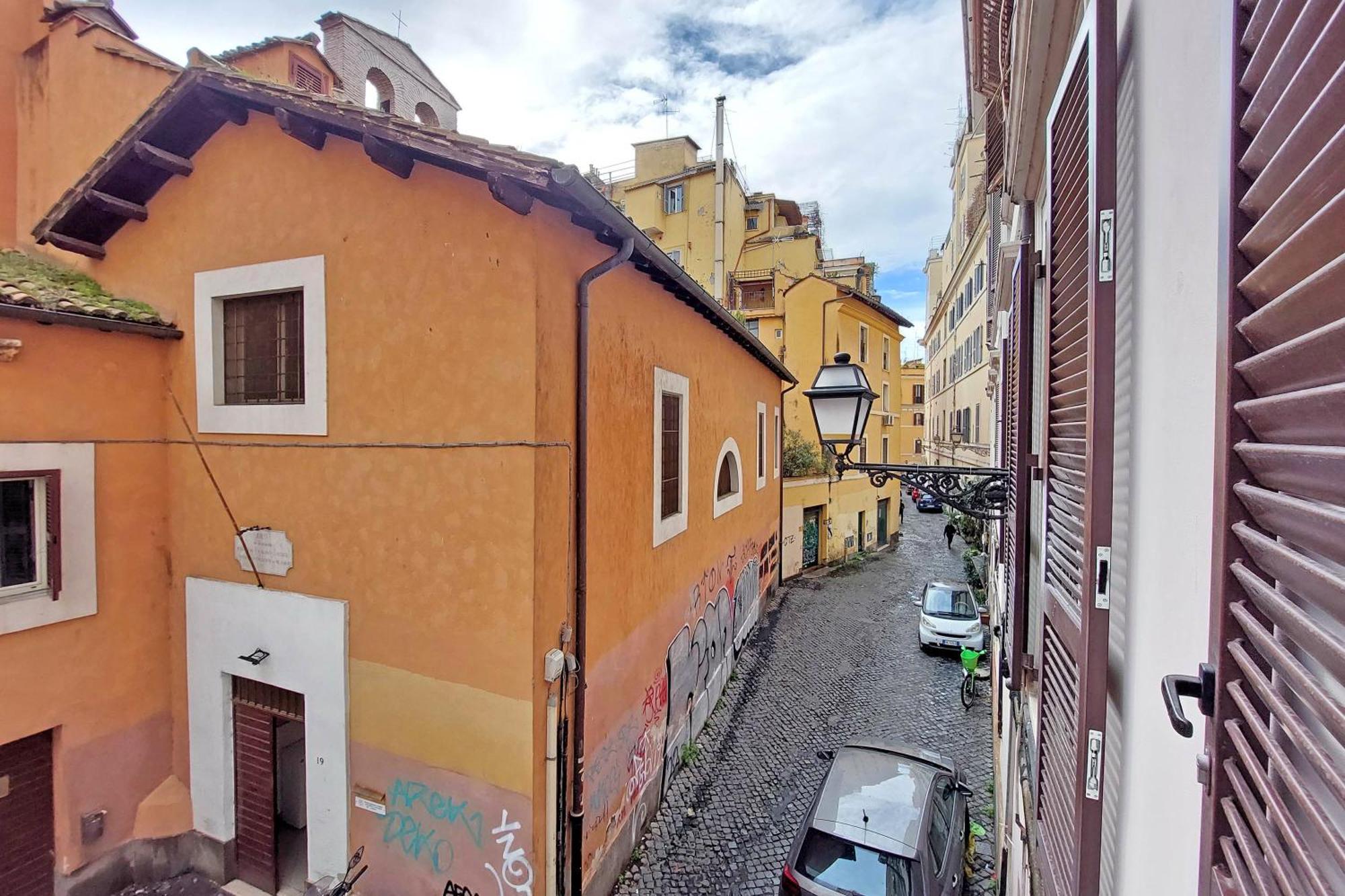 Ych-Lussuoso Appartamento Al Colosseo Рим Экстерьер фото